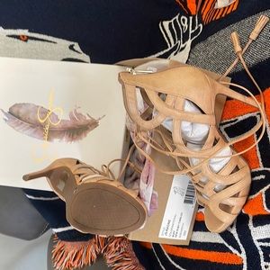 Jessica Simson heels